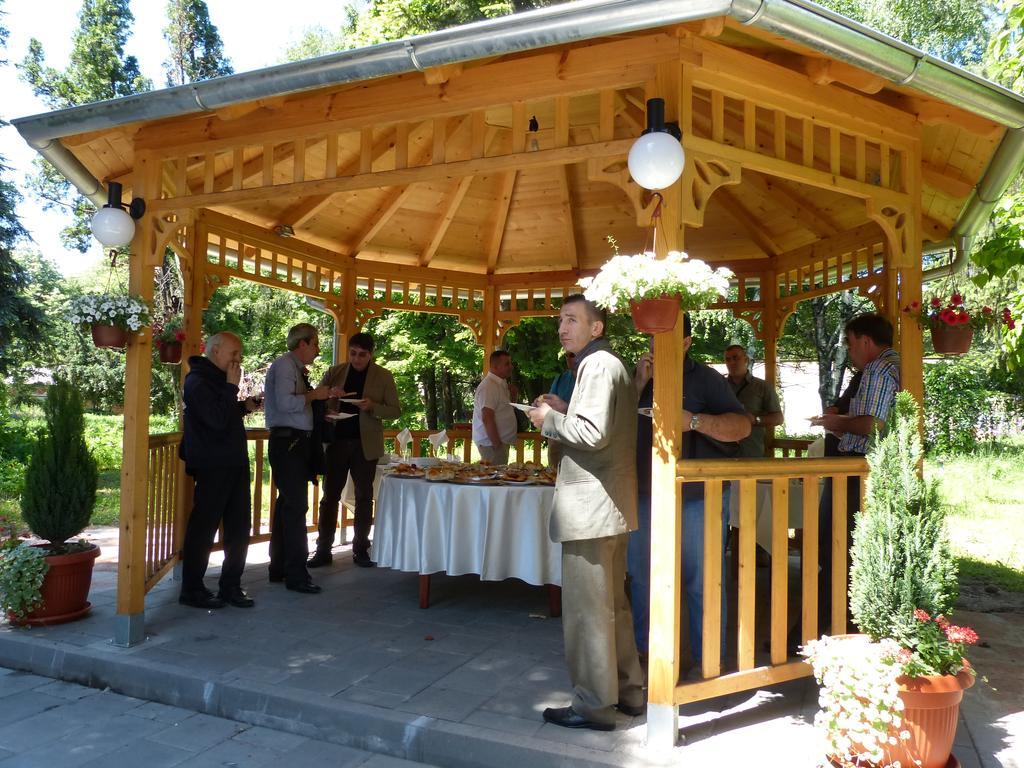 Prenociste Gazela Bed & Breakfast Pirot Exterior photo