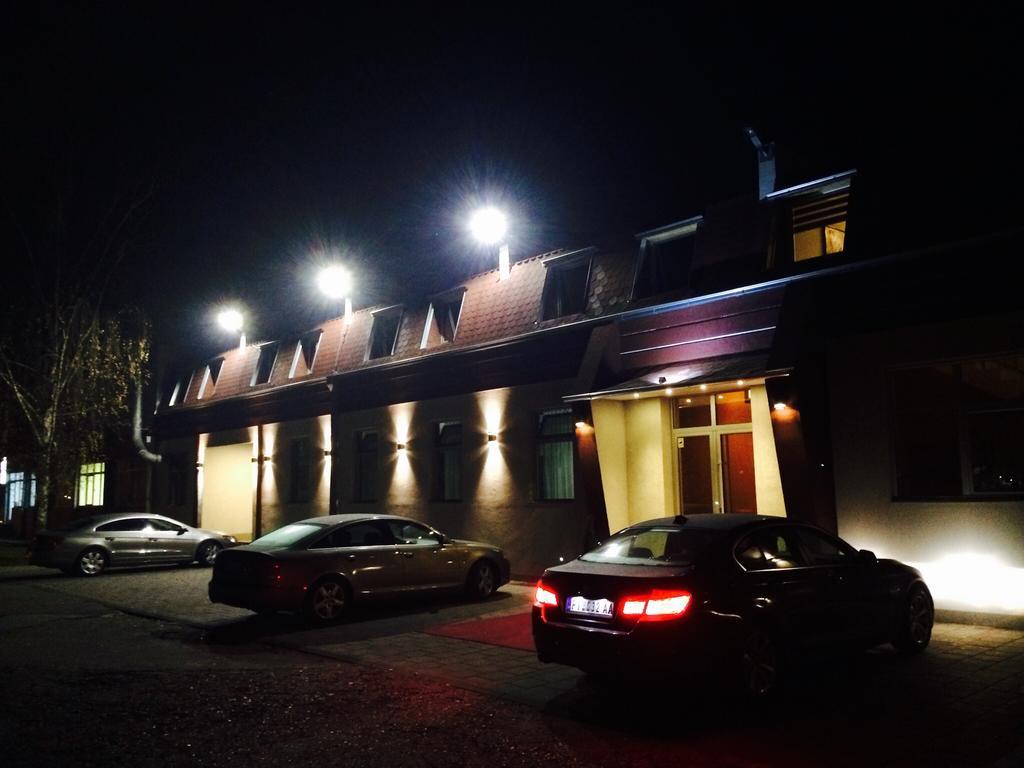 Prenociste Gazela Bed & Breakfast Pirot Exterior photo